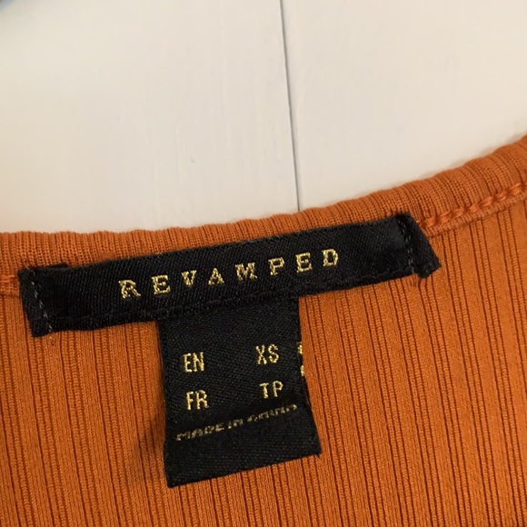 Rust coloured revamped dress with gold buttons - Picture 3 of 4